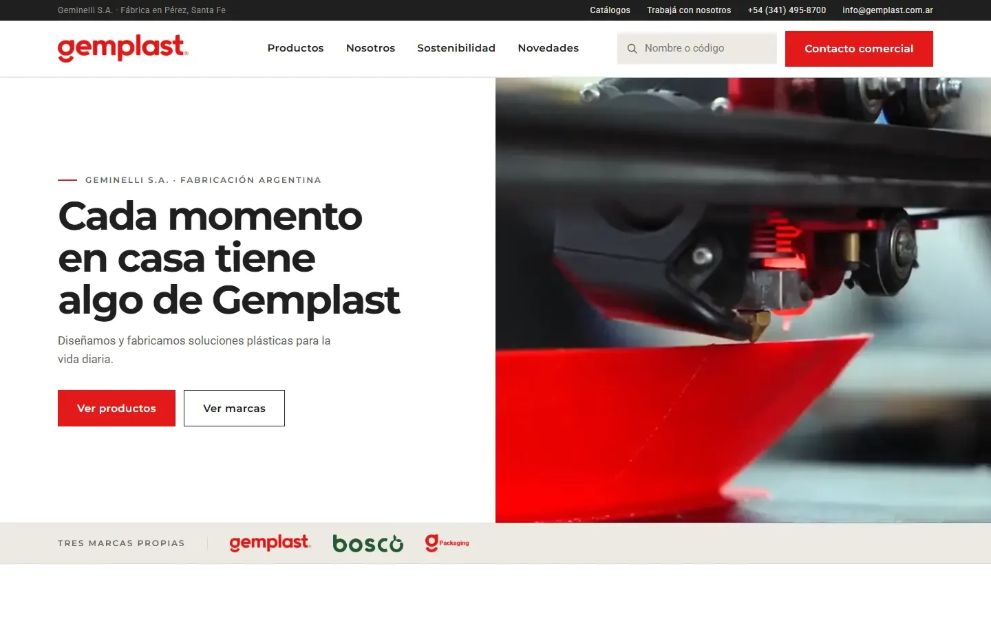 Inicio de Gemplast con el título «Cada momento en casa tiene algo de Gemplast», el buscador por nombre o código y sus tres marcas propias.